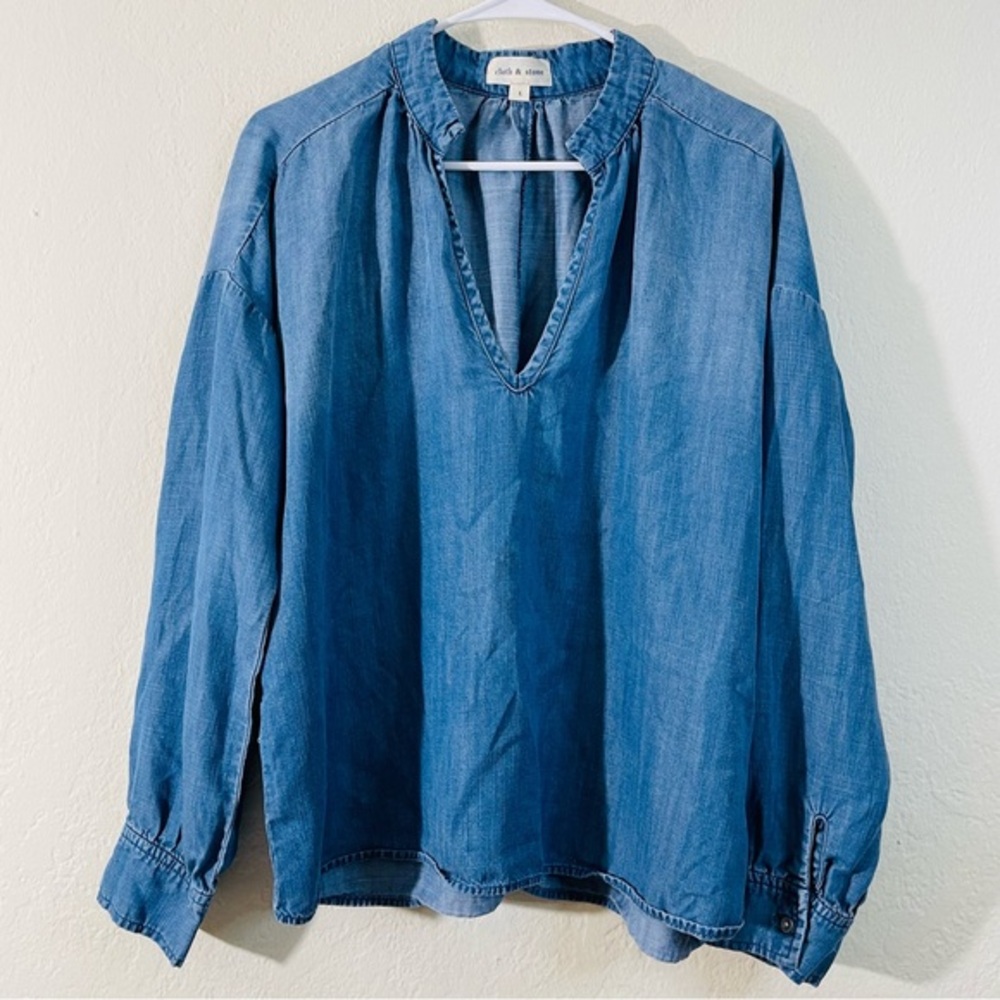 Cloth & Stone Blue Denim V Neck Blouse